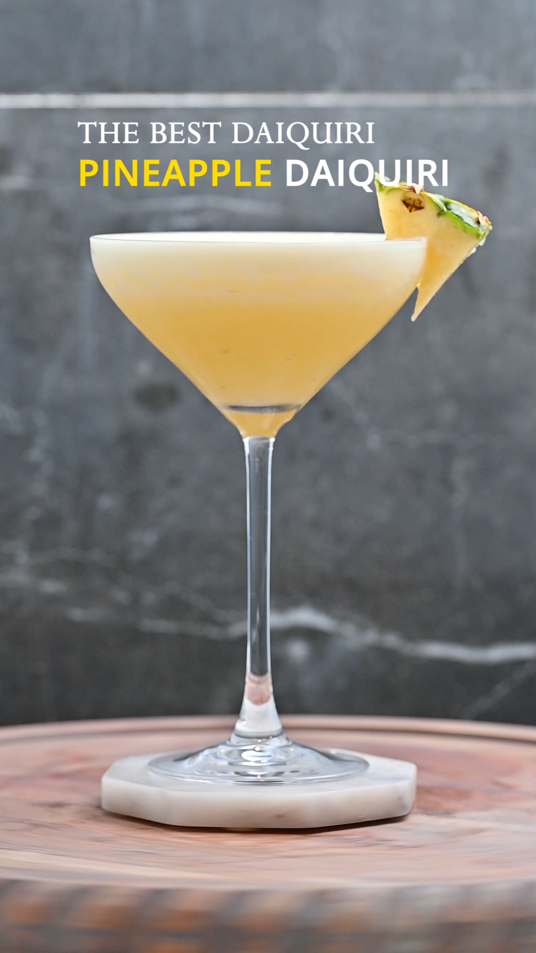 Pineapple Daiquiri: A Tangy Tropical Classic